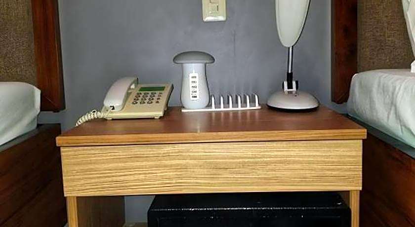 Hotel Camila 2