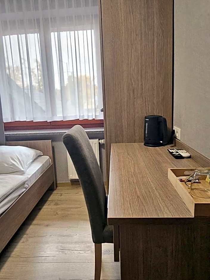 Restauracja i Noclegi Pod Kasztanami