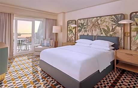 Coastal Suite with One King Bed, Balcony and Accessible Roll-In Shower