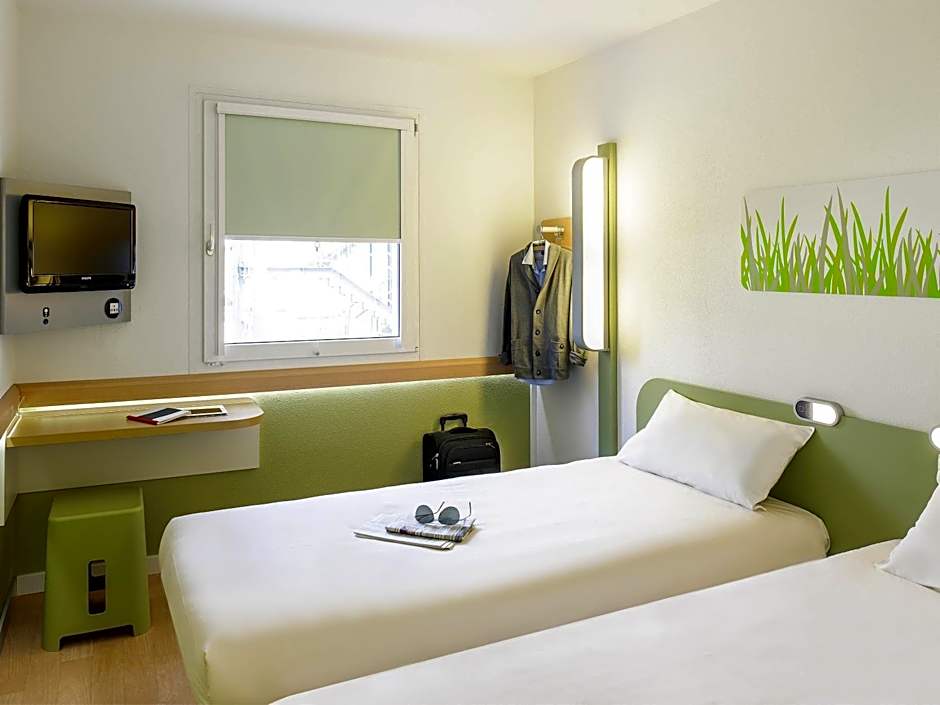 ibis budget Courbevoie Paris La Défense 1