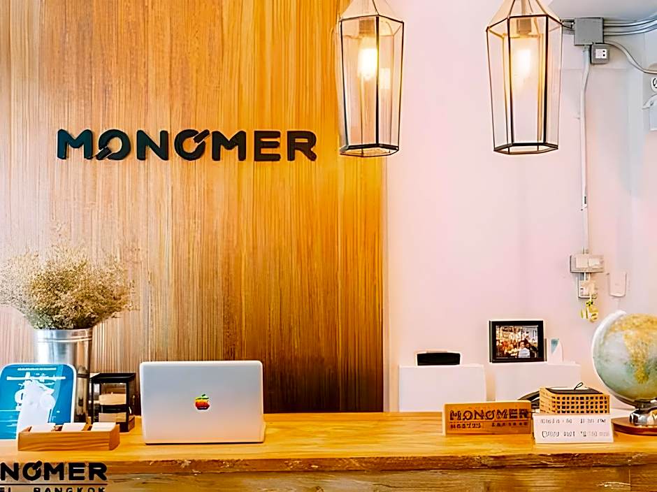 Monomer Hostel