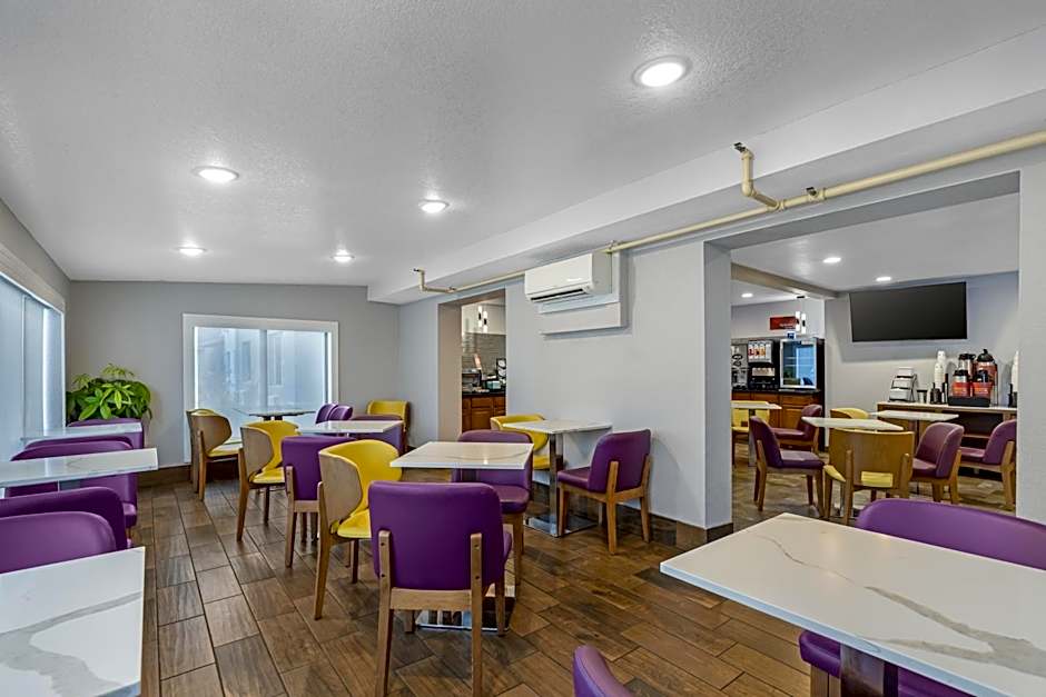 Best Western Plus Altoona Inn