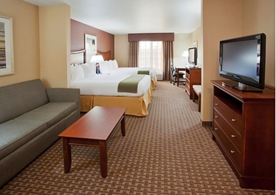 Holiday Inn Express Hotel & Suites Willows