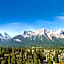 Coast Canmore Hotel & Conference Centre