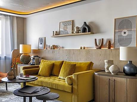 Suite with One King Bed and Sofa Bed