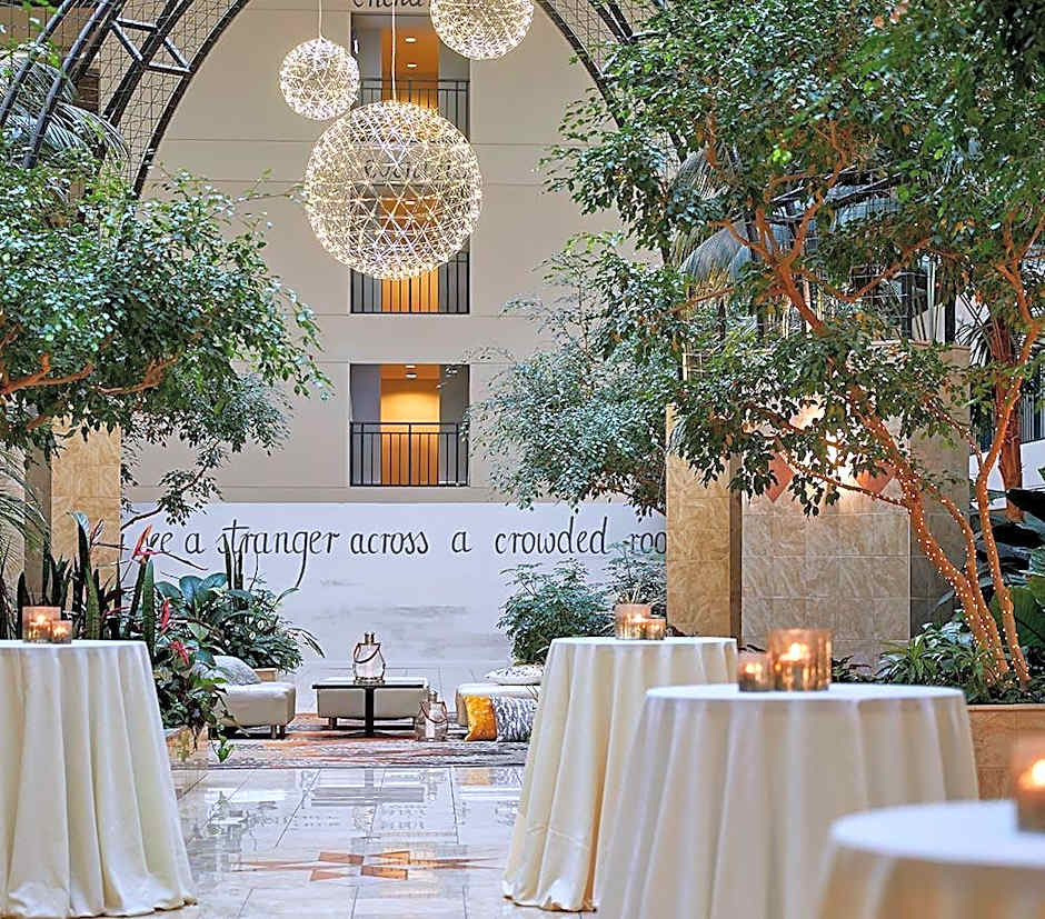 Renaissance Chicago Glenview Suites Hotel
