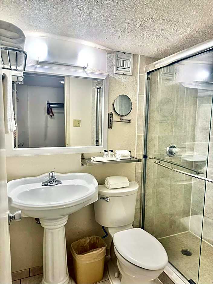 Executive Inn - Fort Lee