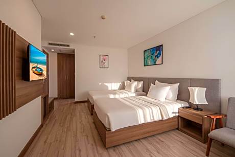 Superior Double or Twin Room with City View