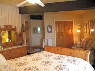 Stouffermill Bed & Breakfast