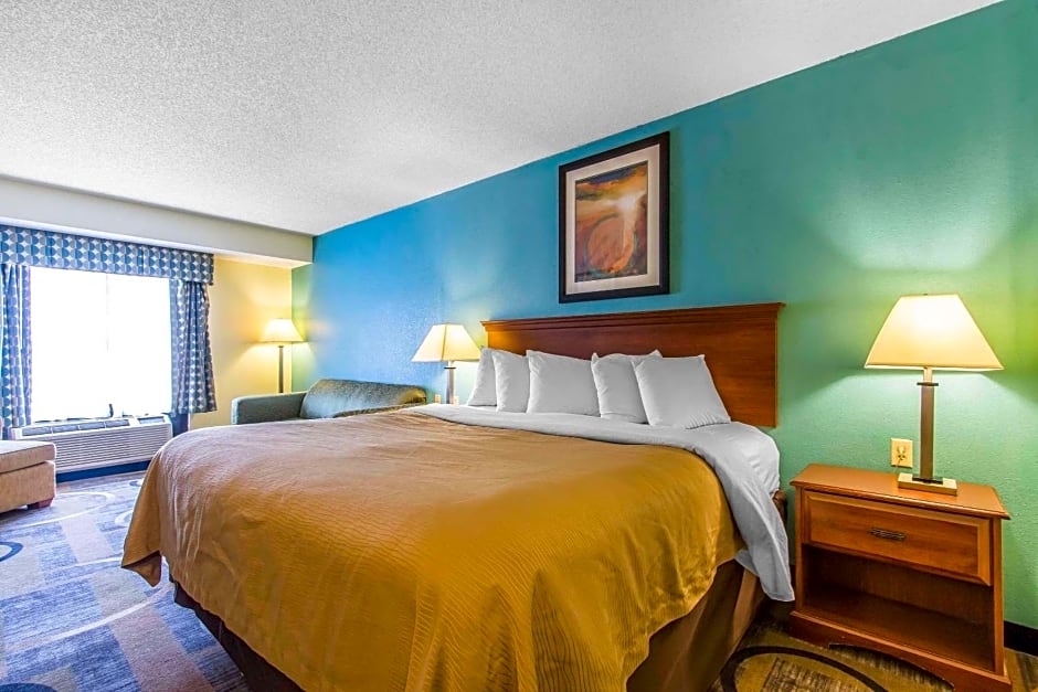 Quality Inn & Suites Memphis East