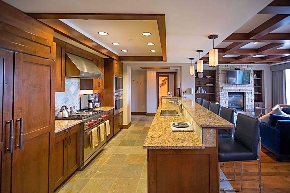 The Ritz-Carlton Lake Tahoe