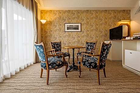 Standard Suite with Tatami Area - Annex