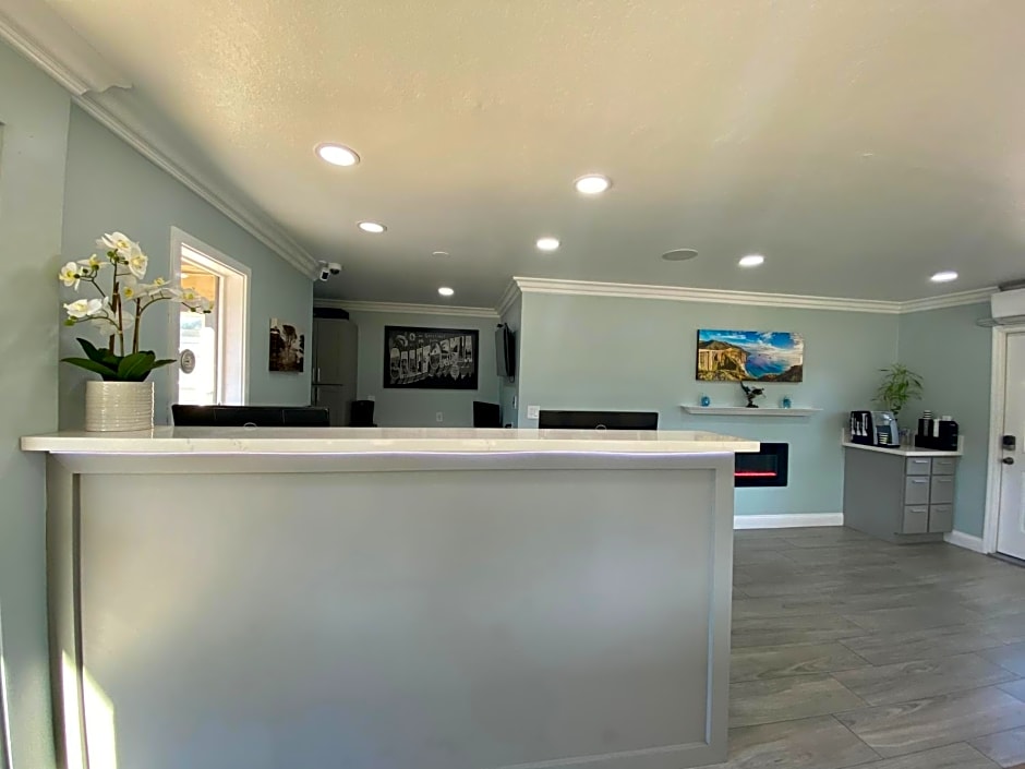Aura Inn Monterey