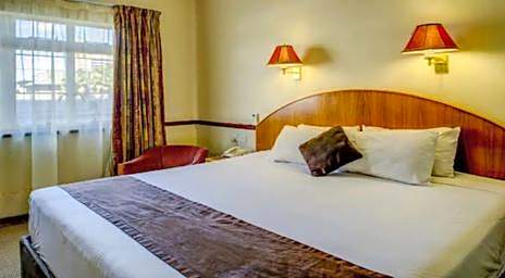 New Ambassador Hotel