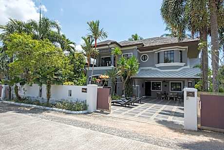 Baan Santhiya Private Pool Villas