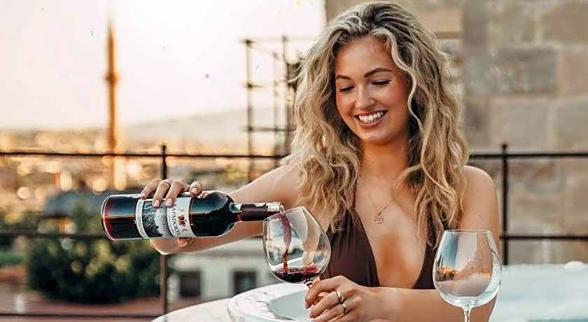 Secret Hill Cave Suites