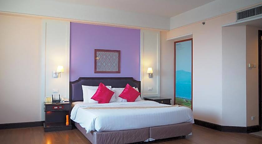 Charoen Thani Khon Kaen Hotel