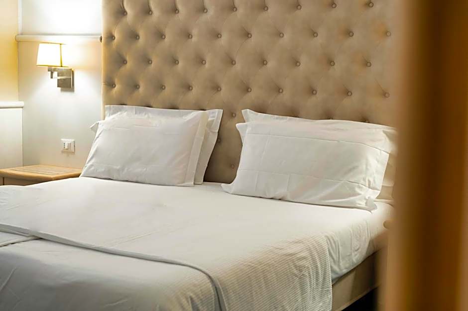 Arathena Rocks Hotel