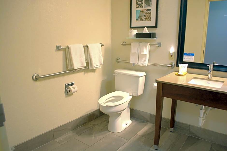 Country Inn & Suites by Radisson, Port Clinton, OH