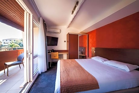 Junior Suite with Balcony