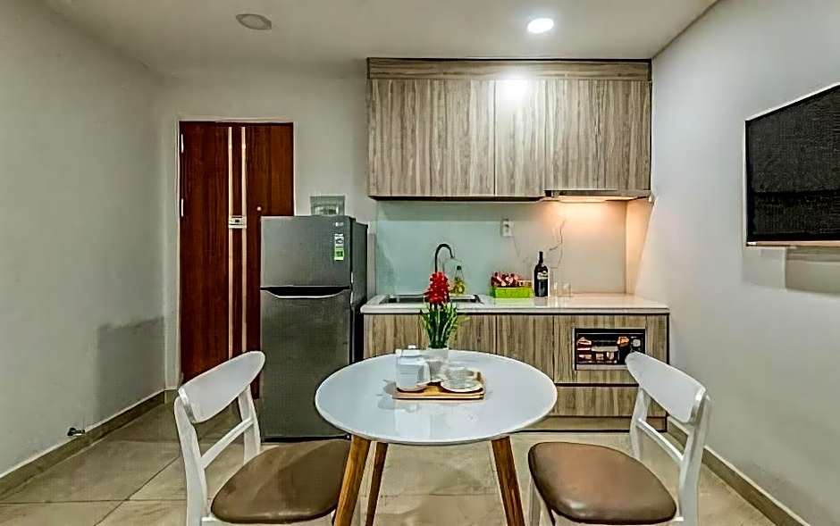 Cherry Hotel and Apartment