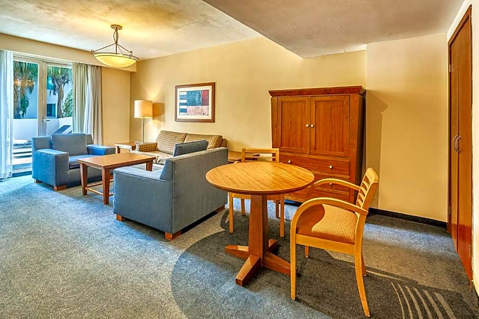 Fiesta Inn Express San Luis Potosí Oriente