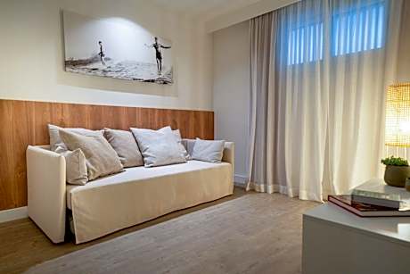The Beach House Suite