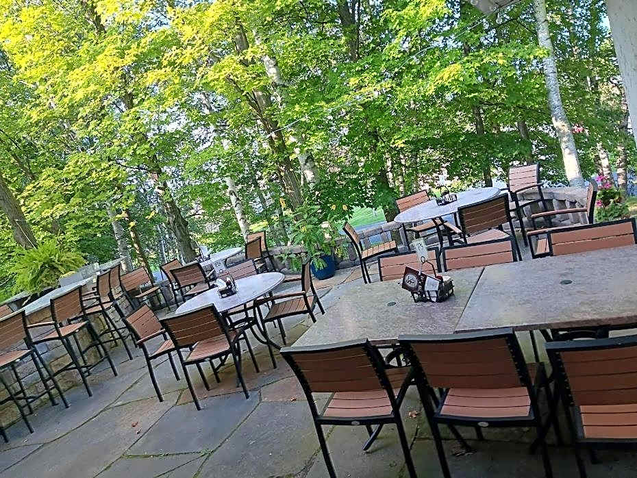 White Birch Inn