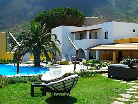 Hotel Ravesi