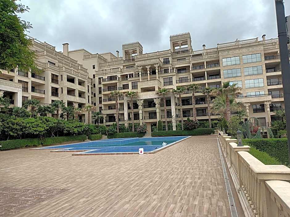 ЛУКСОЗЕН АПАРТАМЕНТ В 4 звезден хотел