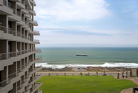 Standard Room with King Bed