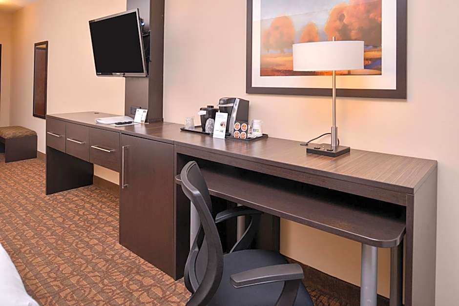 Holiday Inn Express Hotels & Suites Topeka West By IHG