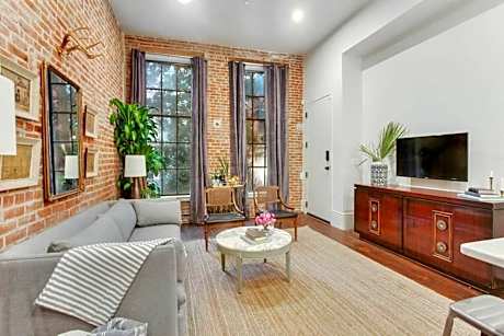 4br Gem On Gravier Close To Dining & Souvenirs