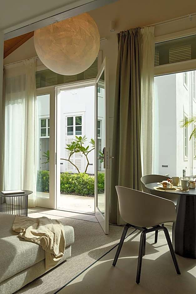 The Park Suites by IRES LAR