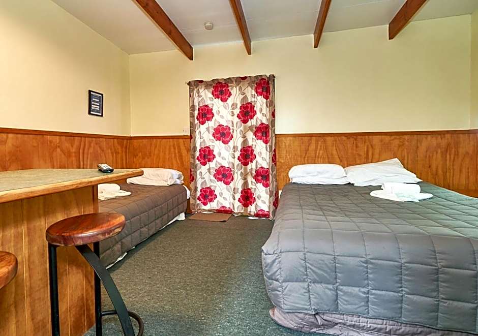 New Central Hotel Woodville