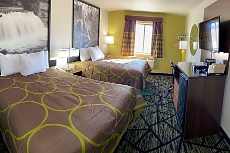 2 Queen Beds Non-Smoking