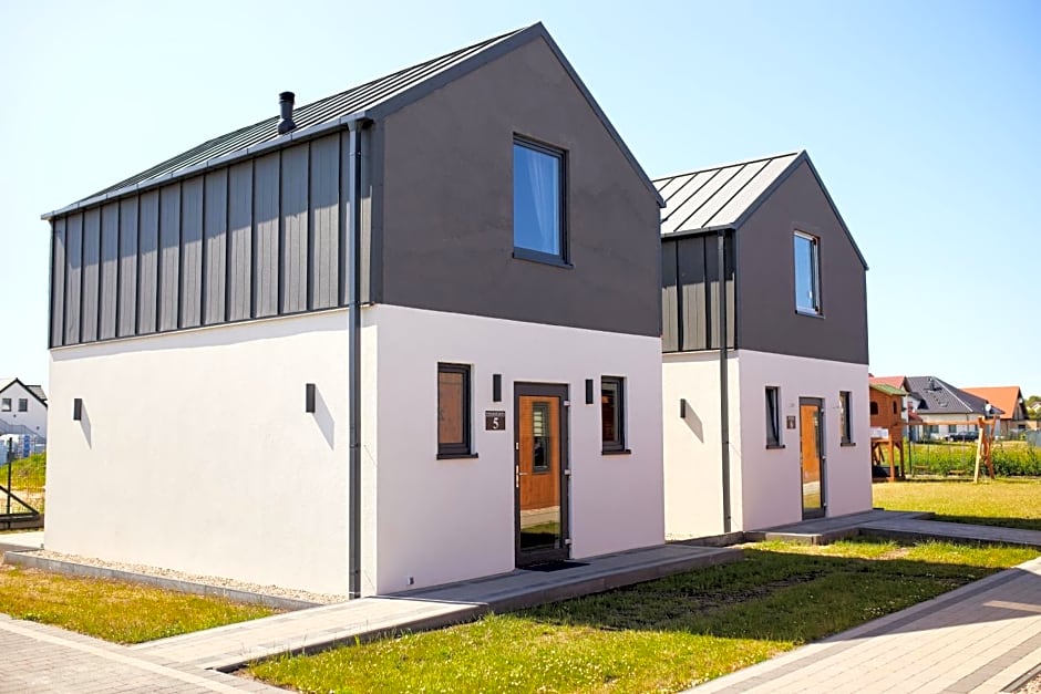 Domki - Bursztynova 13