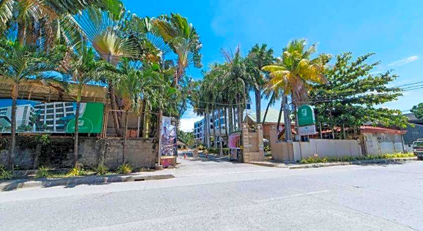 The Ritz Hotel at Garden Oases (Multiple-Use Hotel)