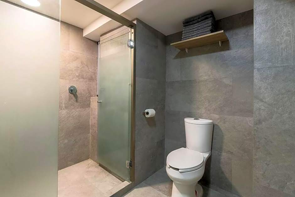 102 Centro 2Bdrm 2bath apt AC Rooftop