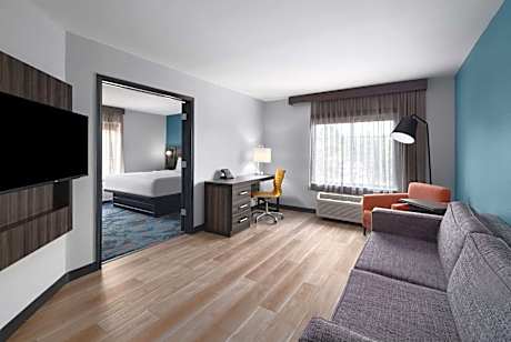 King Suite with Sofa Bed - Non-Smoking