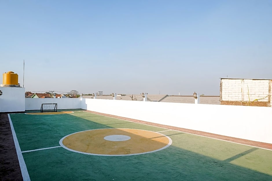 Urbanview Syariah Wisma Nabil Solo