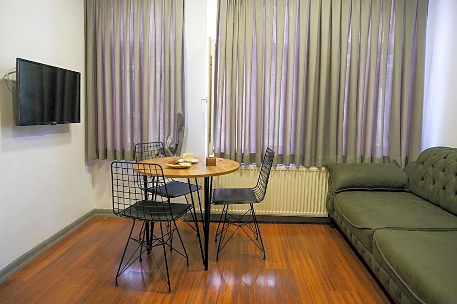 Taksim Neo Pera Suites