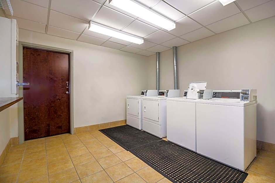 Clarion Pointe Charleston - West Ashley