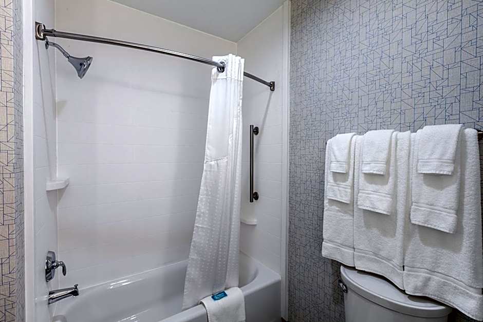 Holiday Inn Express & Suites Jersey City North - Hoboken By IHG