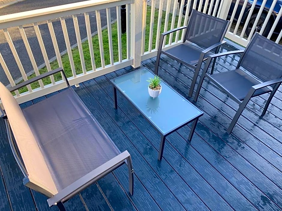 Lola Lodge - Luxury Hot Tub Retreat