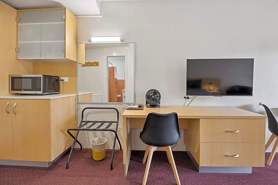 Cooma Motor Lodge Motel