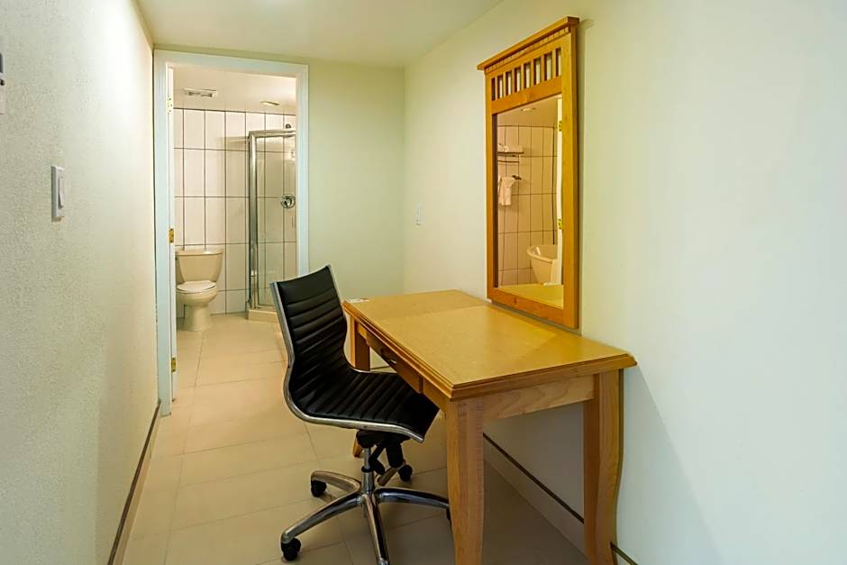 Quality Inn Downtown Inner Harbour