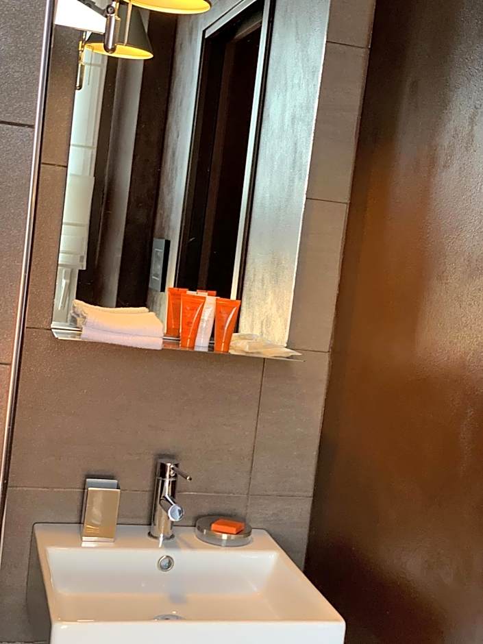 Pattini Guest House