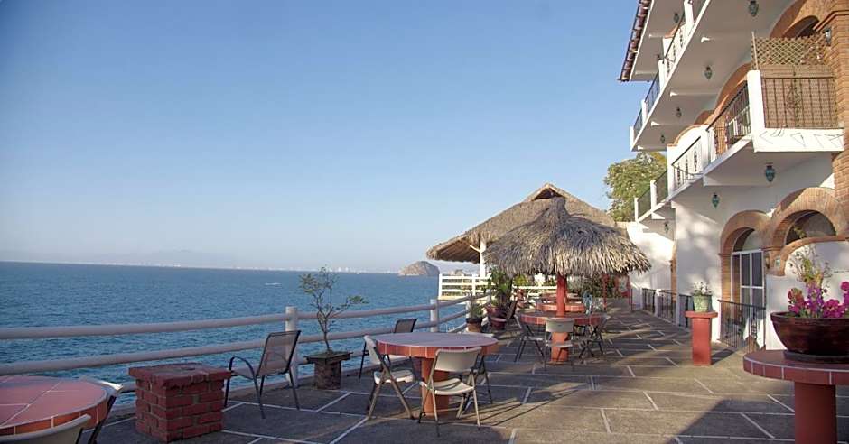 Traditional Sierra Leon Oceanfront Rooms - Adults Only