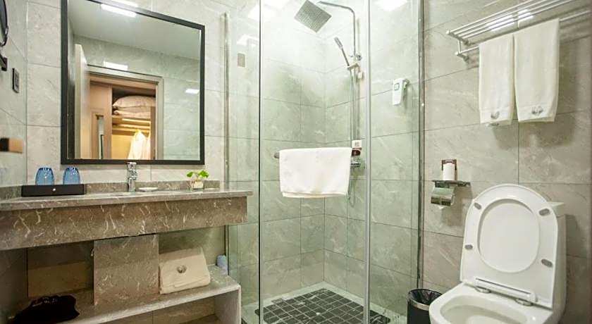 GYA Jiaxing Tongxiang City Century Avenue Hotel